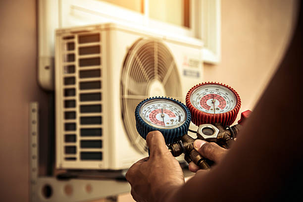 Professional Hvac technician working in Boiling Springs, NC